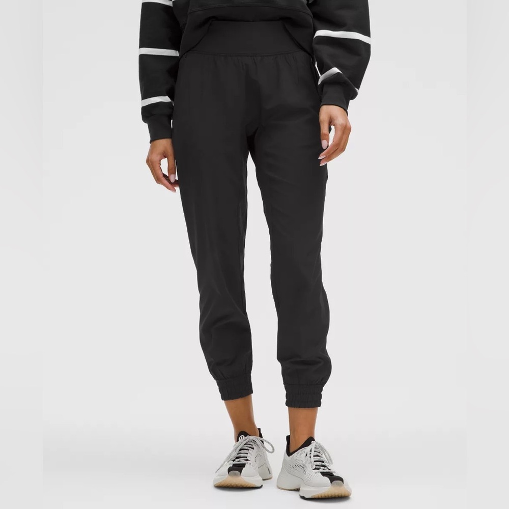 21. Lululemon Sun Setter High Rise Jogger *Full Length Black 10